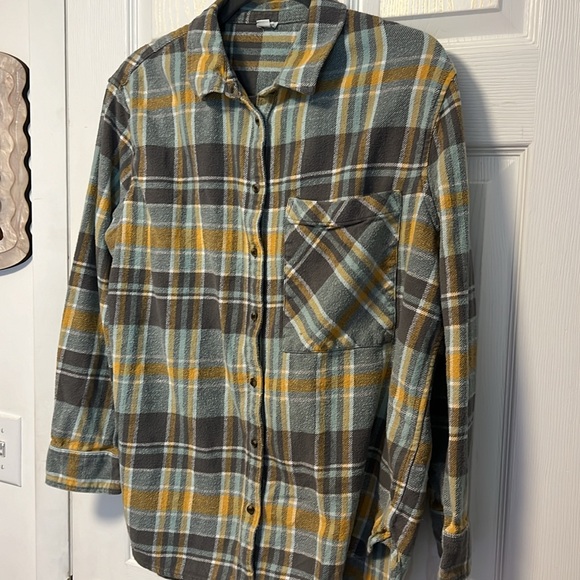 Brand: Aerie | Soft Flannel - Picture 2 of 4